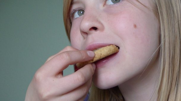 Chew Food